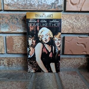 ** 4/$25 VHS **Some Like It Hot (1959) Vintage - Marilyn Monroe - Good Used Cond